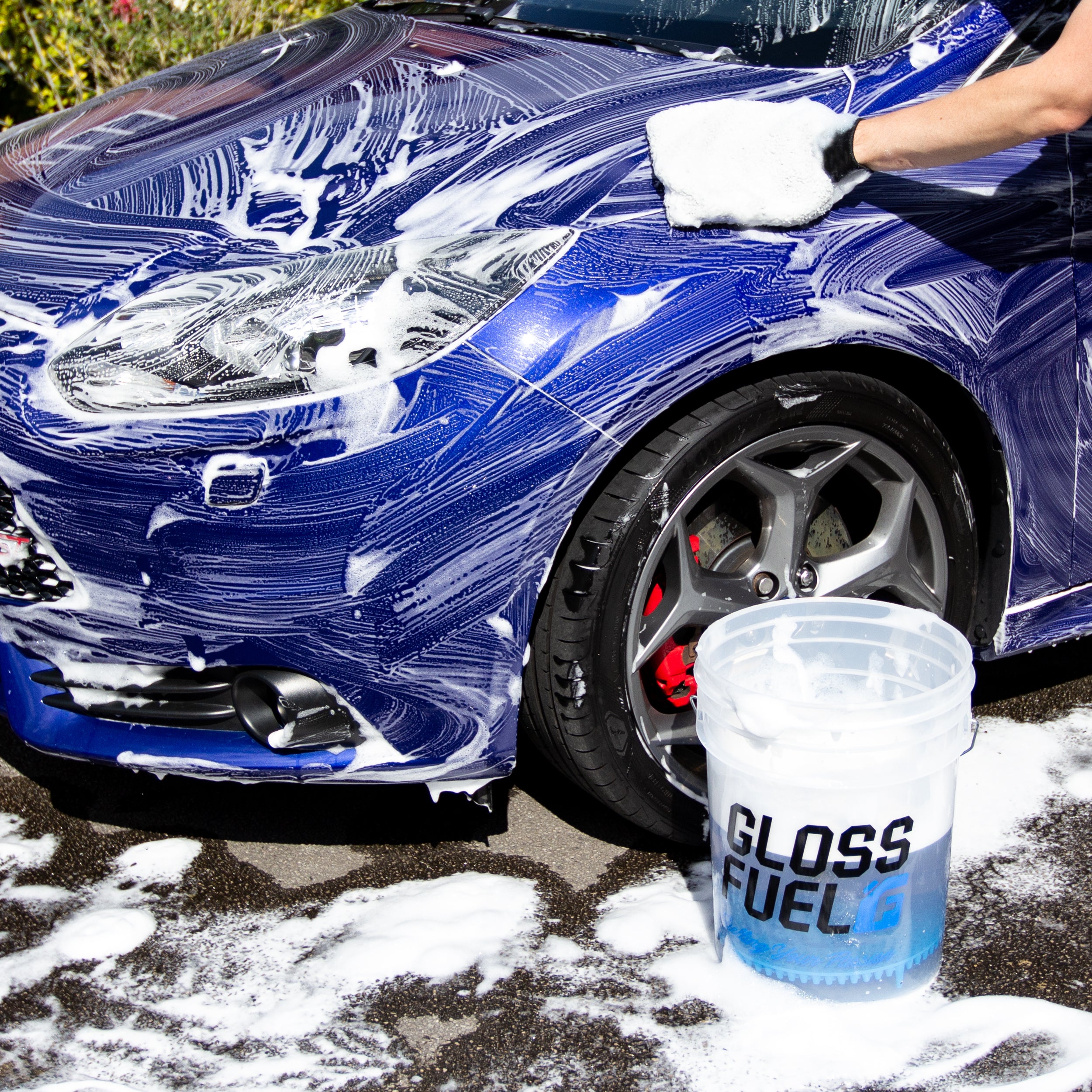 Gloss Fuel Gloss Enhancing Car Shampoo - Soap Suds and Wash Mitt Cleaning a Ford Focus ST